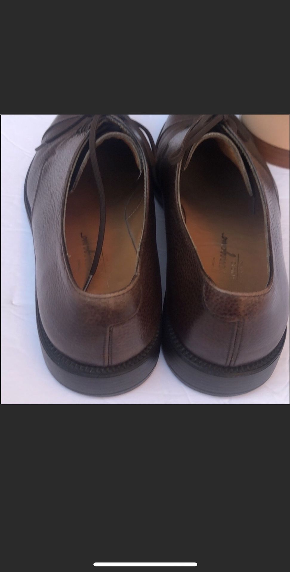 SALVATORE FERRAGAMO Leather Round Toe Oxfords