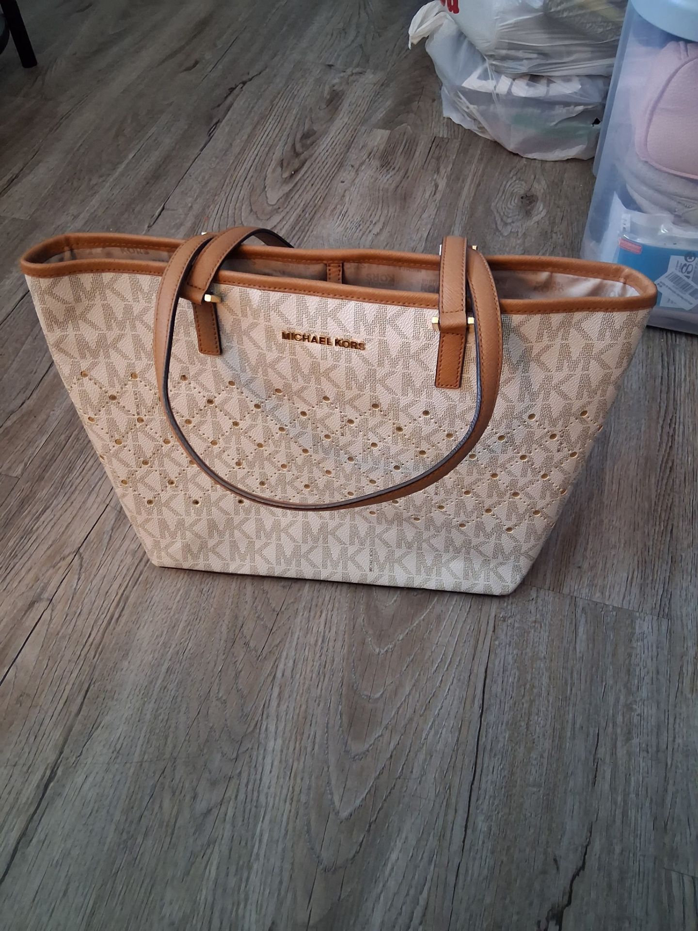 Tote bag