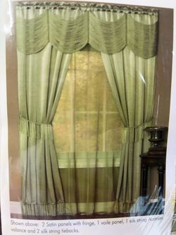 Window set