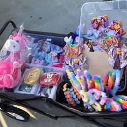 Gifts/ Ribbons / Hairbows