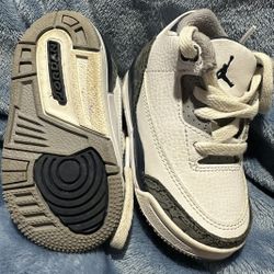 Jordan Retro 3 - Toddler Size 4c