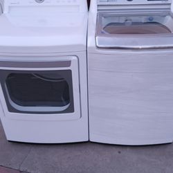 L.G. WASHER AND GAS DRYER WORKS GREAT 