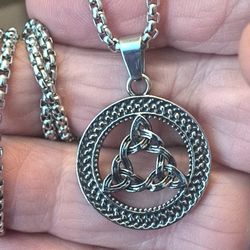 Celtic Pendant Necklace With Long Chain