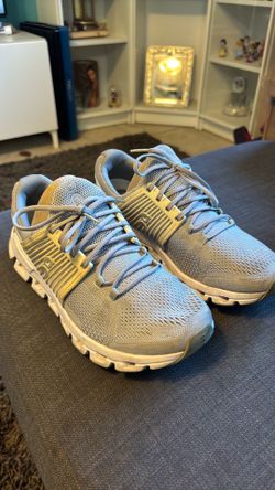 On cloud womens shoes