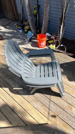 Free plastic deck chairs - 2
