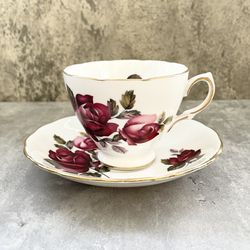 Vtg Royal Vale Bone China Ridgway Red Rose Floral Teacup Saucer Set England c1953