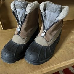 Sorel Women’s Snow Boots Size 8