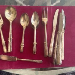 Wm Rogers Silver Flatware 48 Pieces