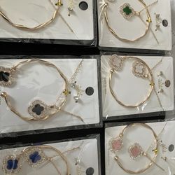 Gold Clover Jewelry Sets 