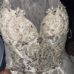 Beautiful Satin Never Worn Wedding Dress Size 16 Fits More Like 12/14