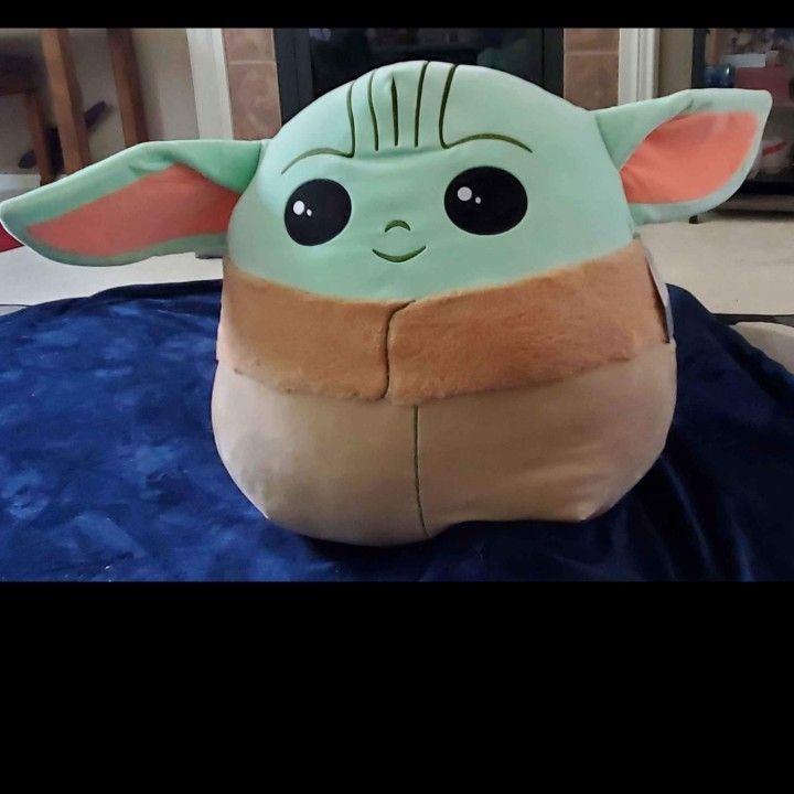 Authentic, Squishmallow Star Wars BABY Yoda  XLG 20" NEW, W/tags