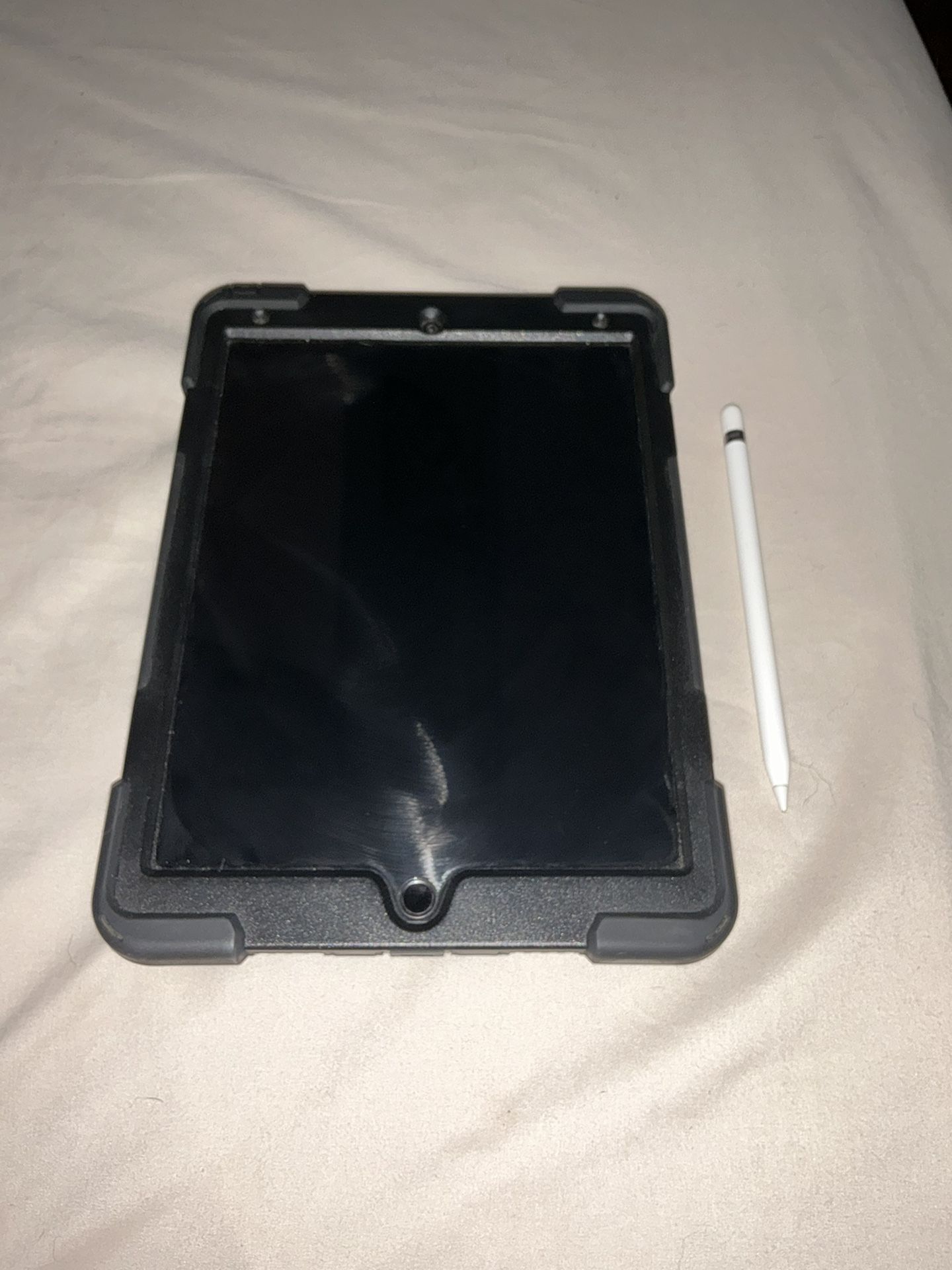 iPad Pro 2nd Gen With Apple Pencil 1st Gen