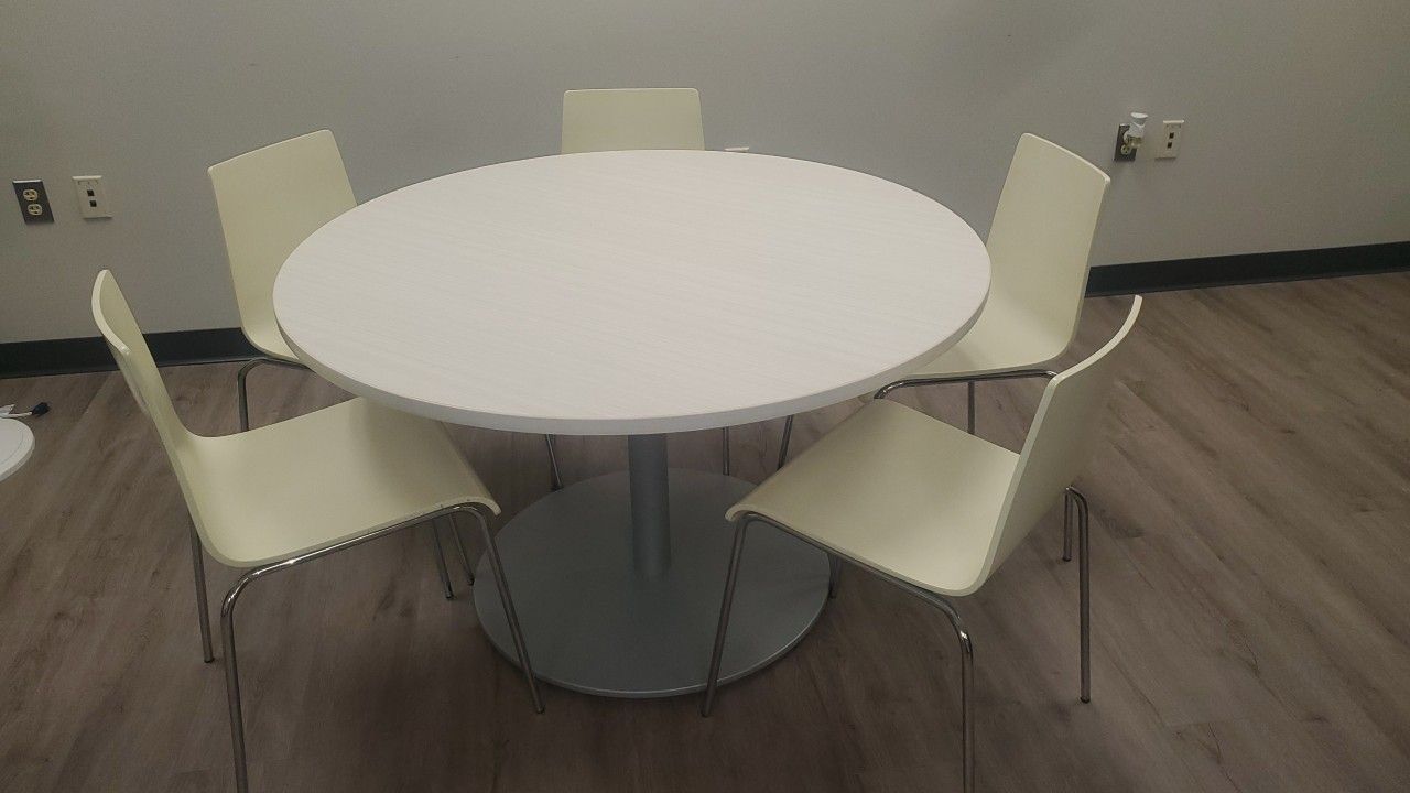 Meeting Table - Circular