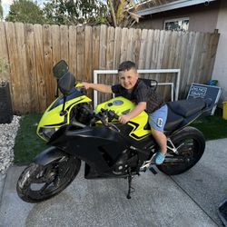 2016 Honda CBR 300cc