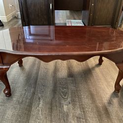 Beautiful Oval Coffee Table With Two Matching End Tables