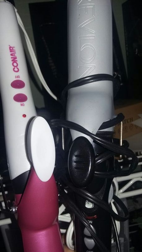 Dos encolochadoras de pelo una revlon y conair semi nuevas