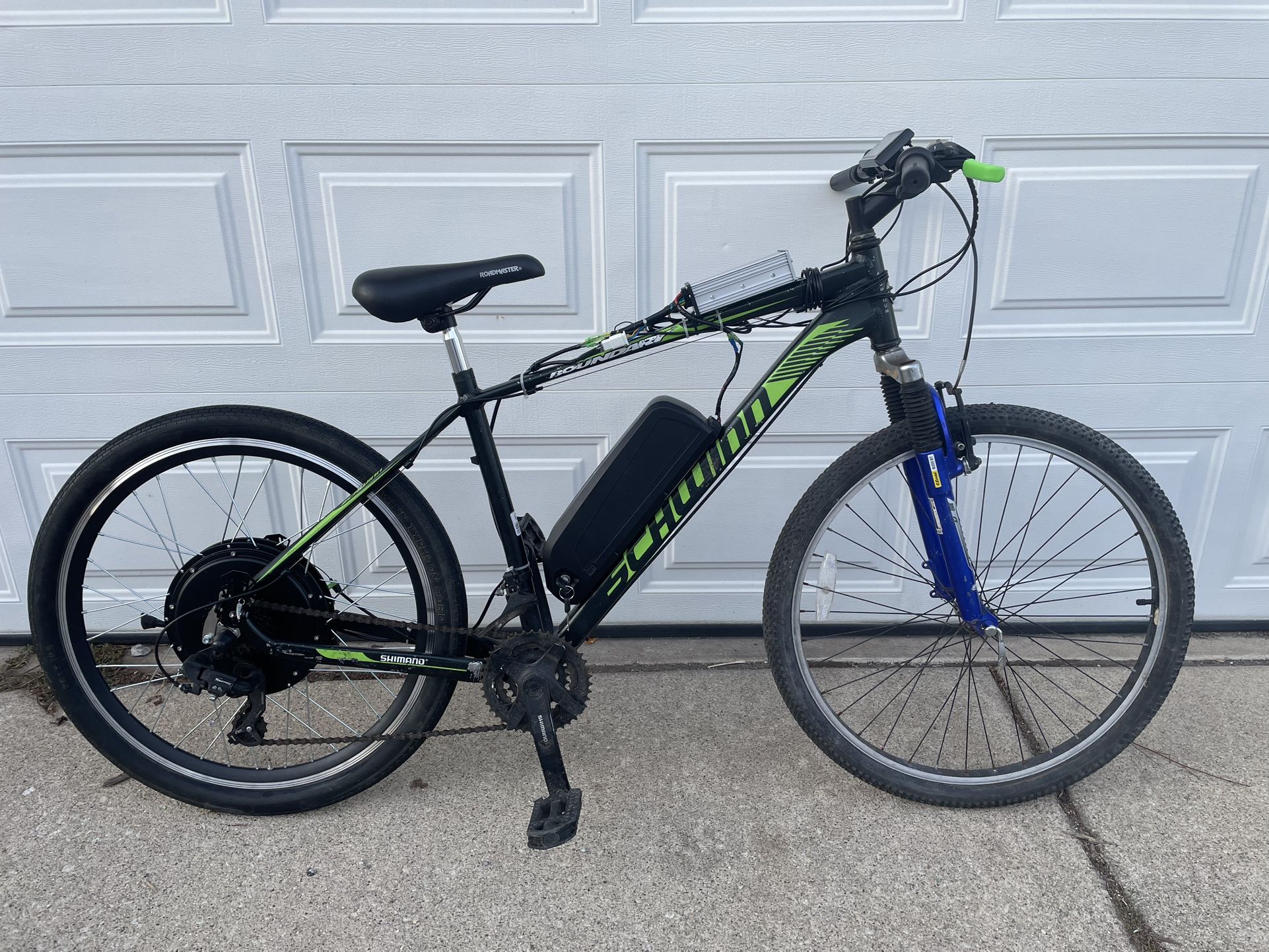 2 Person Schwinn eBike 40MPH