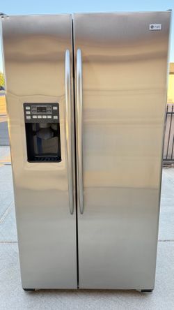 REFRIGERATOR GE COUNTER DEEP