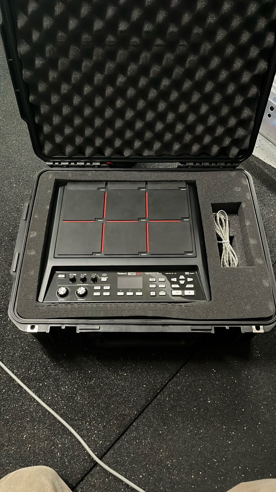 Roland SPD-SX Sampling Pad with Kick and Snare Trigger, Incl Pelican AND Soft Case