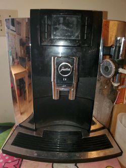 Jura E8 Espresso Machine