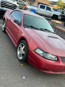 2000 Ford Mustang