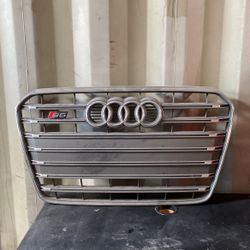 Audi S5 Grill