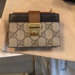 Authentic Gucci Padlock Card Wallet 
