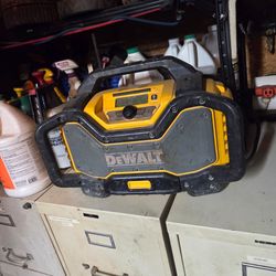 Dewalt radio