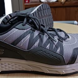 LIKE NEW MEN'S SKECHERS ESCAPE PLAN 2.0 GRAY/BLACK ALL-TERRAIN TENNIS SHOES SIZE 9 WIDE FIT RETAILS FOR $132