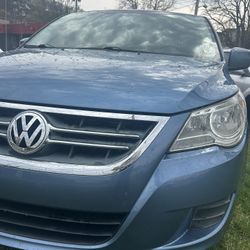 2011 Volkswagen Routan