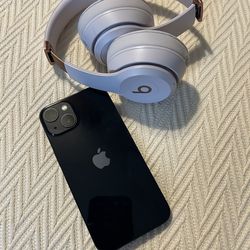 iPhone 13 128GB Factory Unlocked & Beat Solo 4