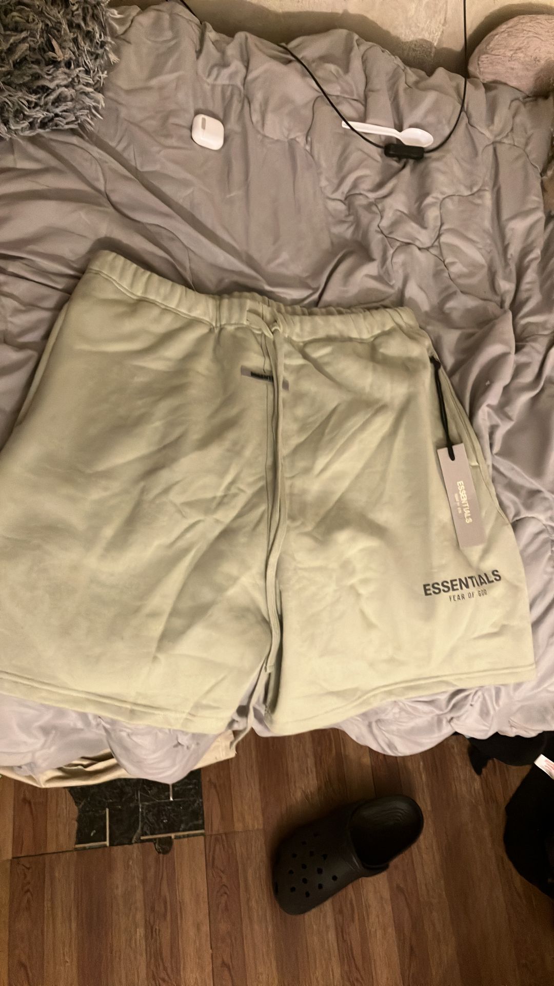 essential shorts