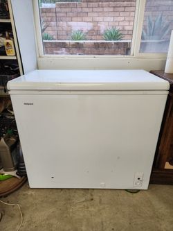 Hotpoint Ice Chest