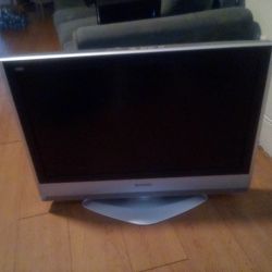 40 Inch Panasonic Tv Clean Look Brand New 
