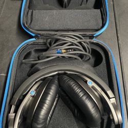 Sennheiser HD8 DJ Headphones