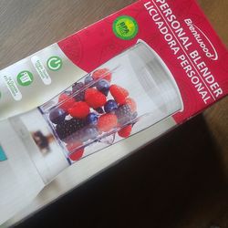 Personal blender by Brentwood