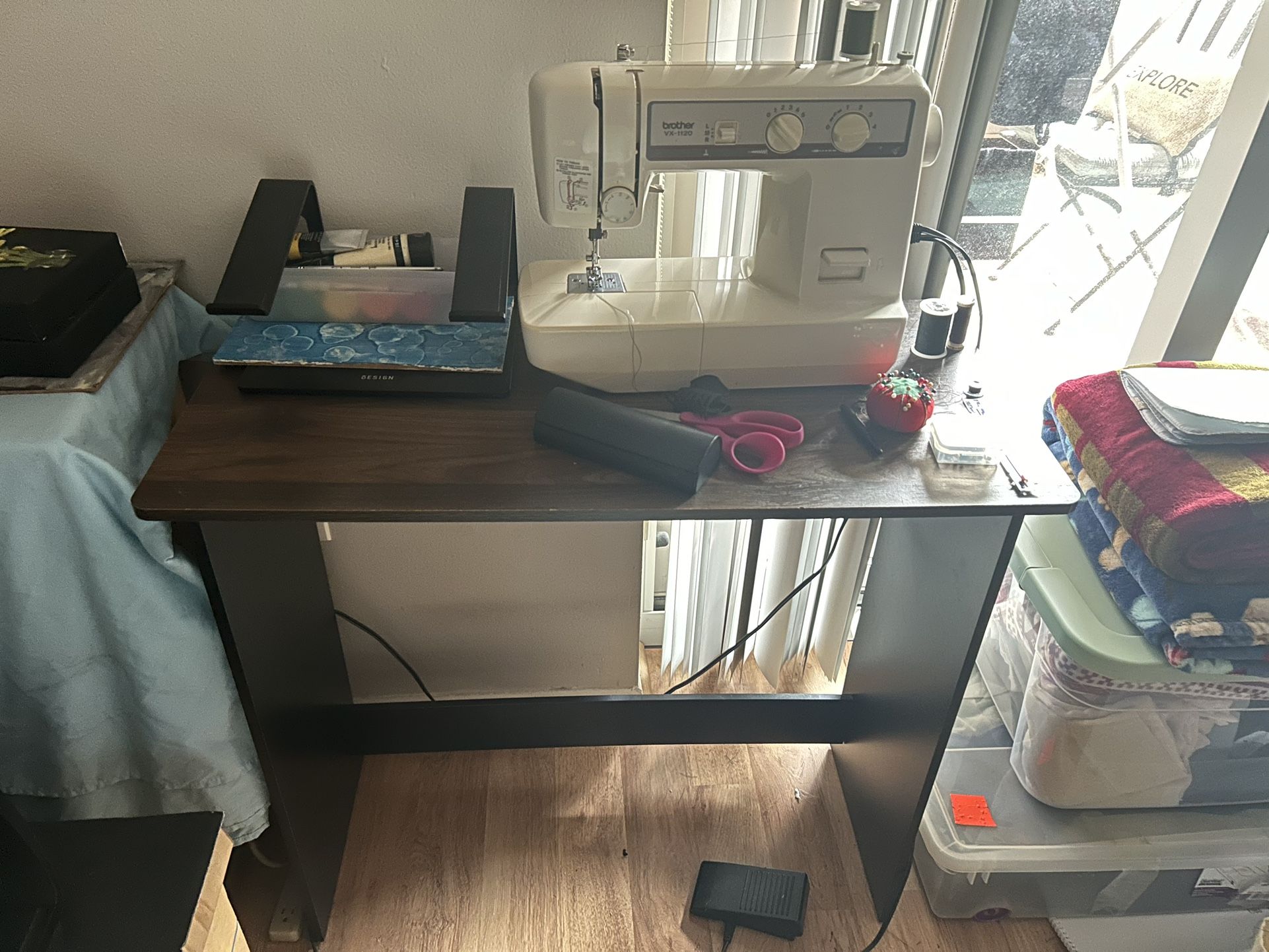 Simple Desk