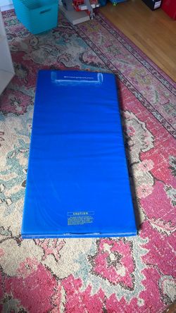Gymnastics tumbling mat