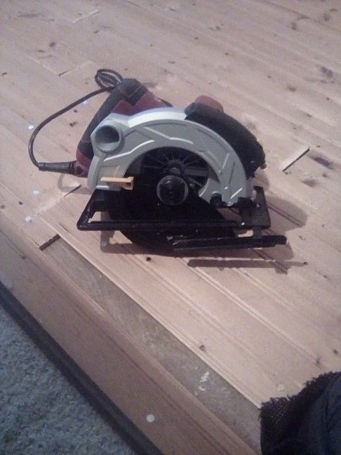 BRAND NEW SAW