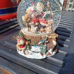 Vintage Christmas Snow Globe 