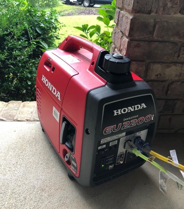 Super Quiet Honda EU 2200 GENERATOR.