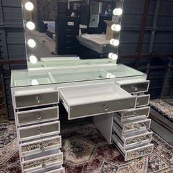 Hollywood Vanity SUPER SPECIAL 📦 