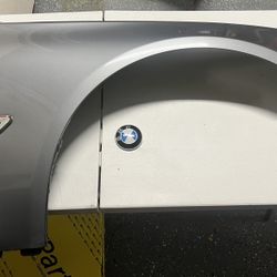 BMW 740i 740Li 750i 750Li 760Li Passenger Fender  2009-2015