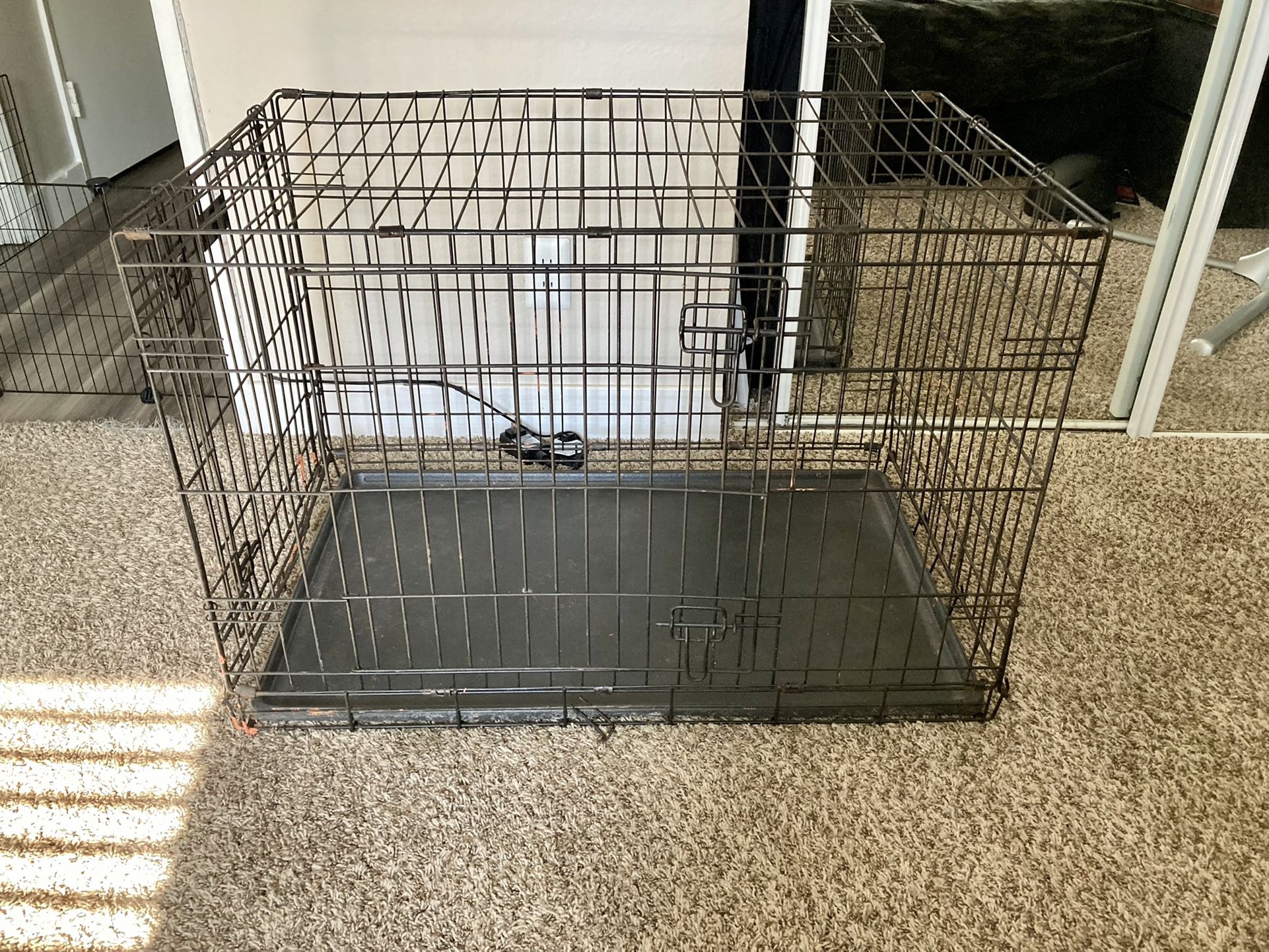 Dog Crate / Pet Crate With Tray 