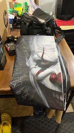 Halloween garage door cover (Pennywise)