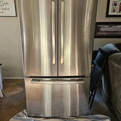Whirlpool Refrigerator- Please Read Description