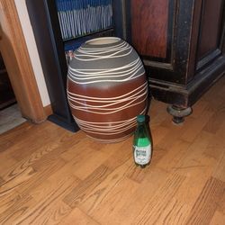 Modern Decorative Flower Pot 