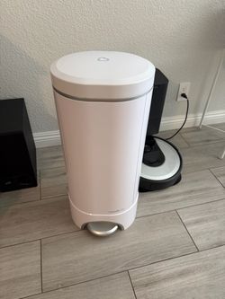Munchkin Step Diaper Pail