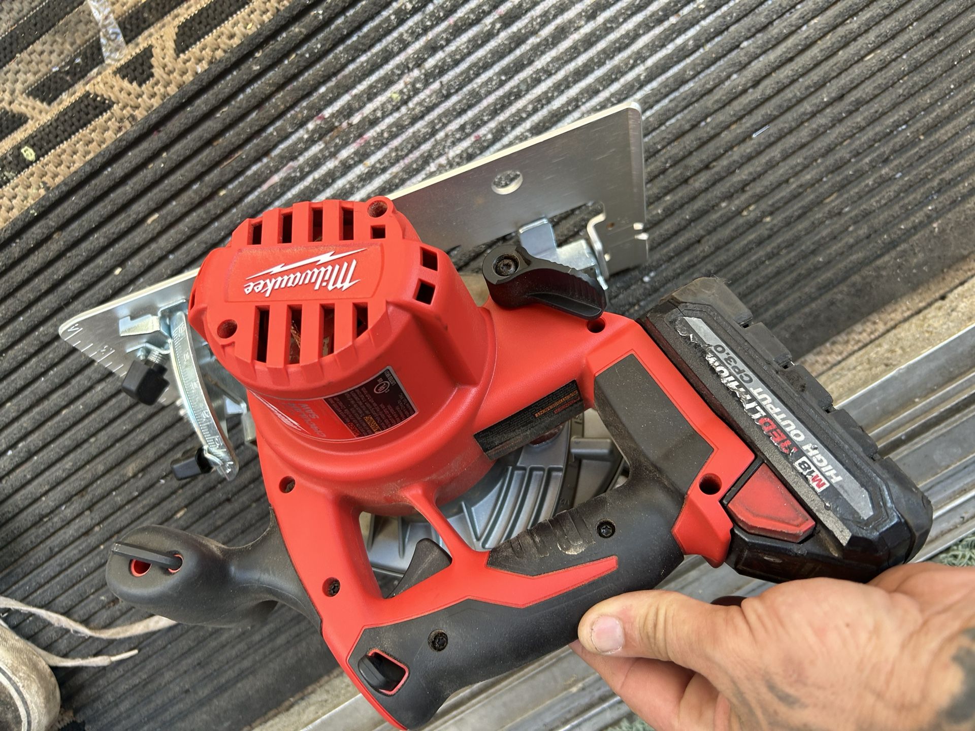 Milwaukee Skill Saw M18