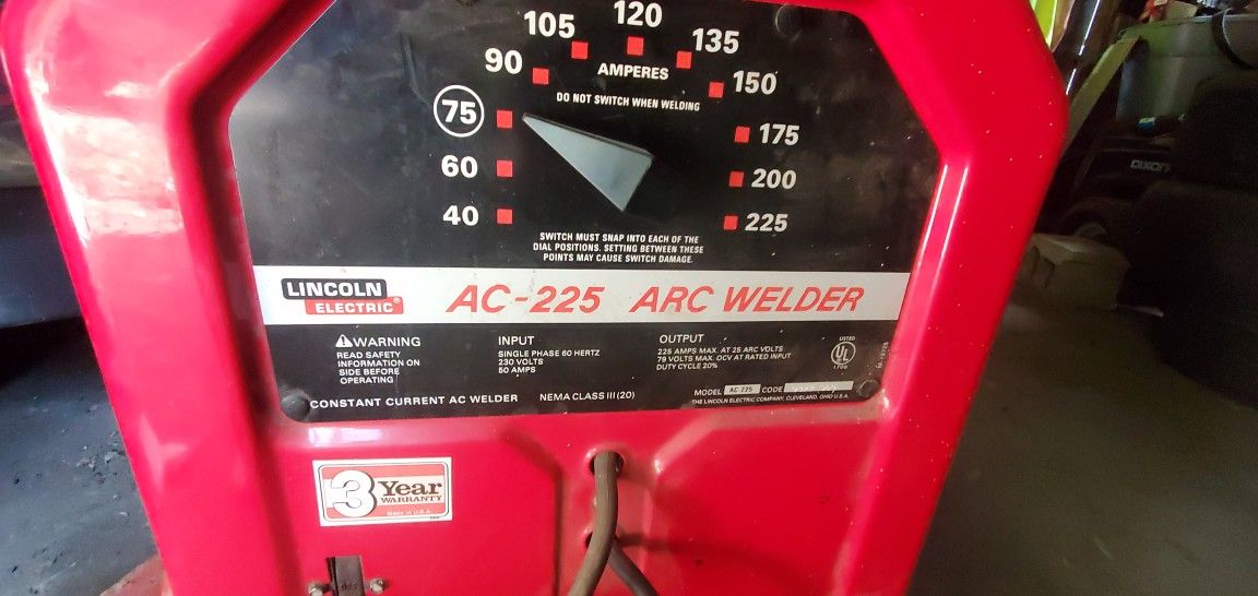 LINCOLN ELECTRIC AC-225 ARC WELDER & Accessories IN ST. JOE MO
